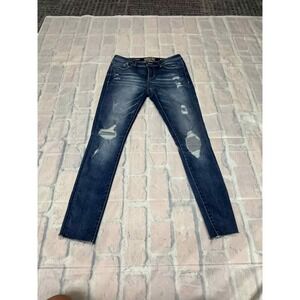 Buckle Black Women's Skinny Jeans Distressed Blue‎ Wash Size Unknown